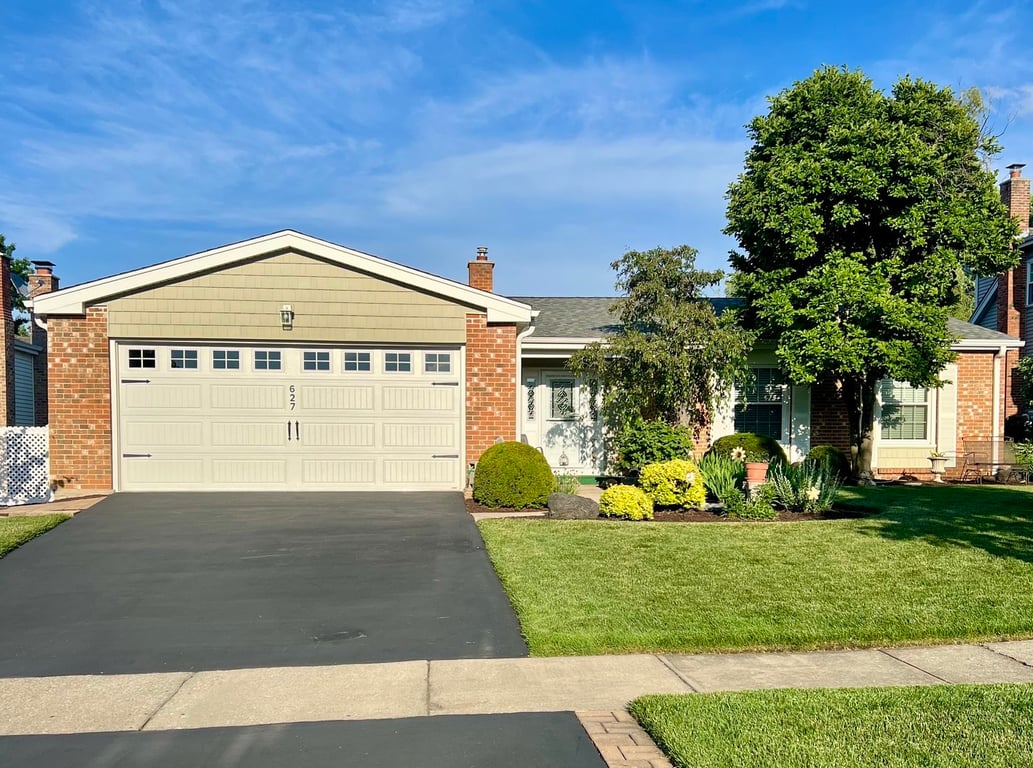 627 Oakwood Drive