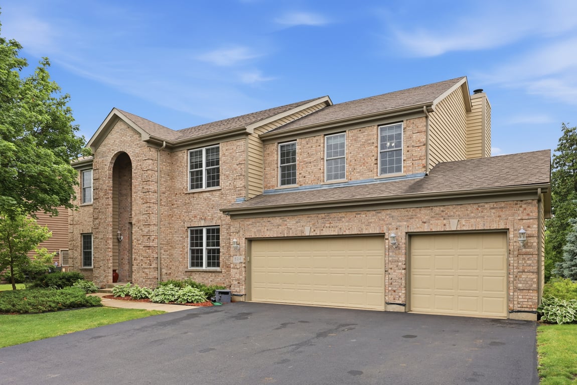 524 Camargo Club Drive