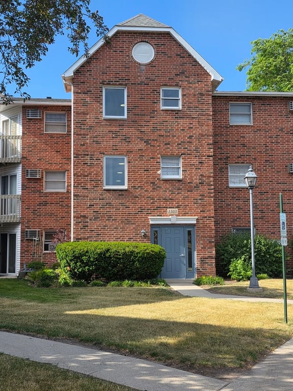1303 Cunat Court
