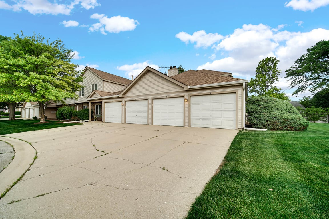 7000 Newport Drive