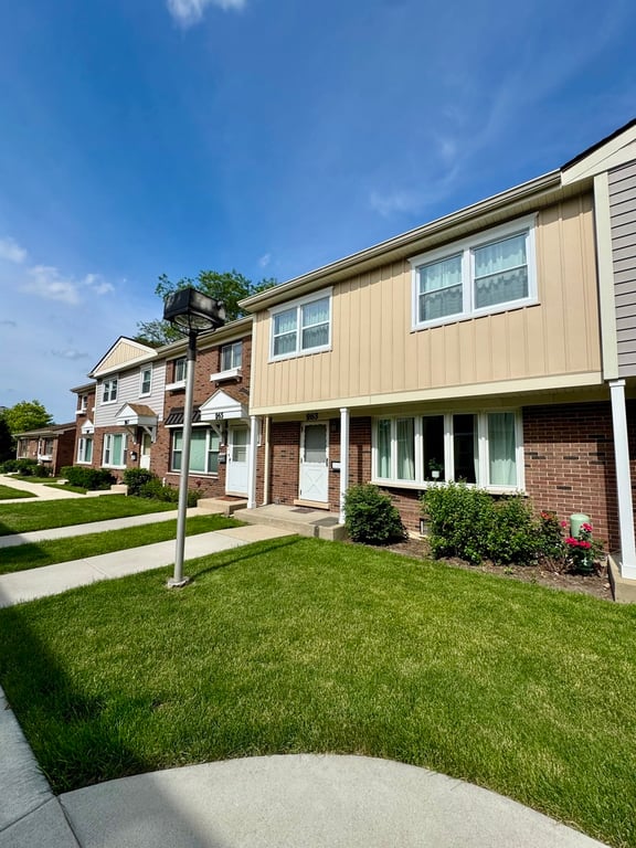 263 Green Court