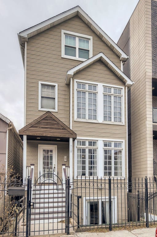718 Willard Court