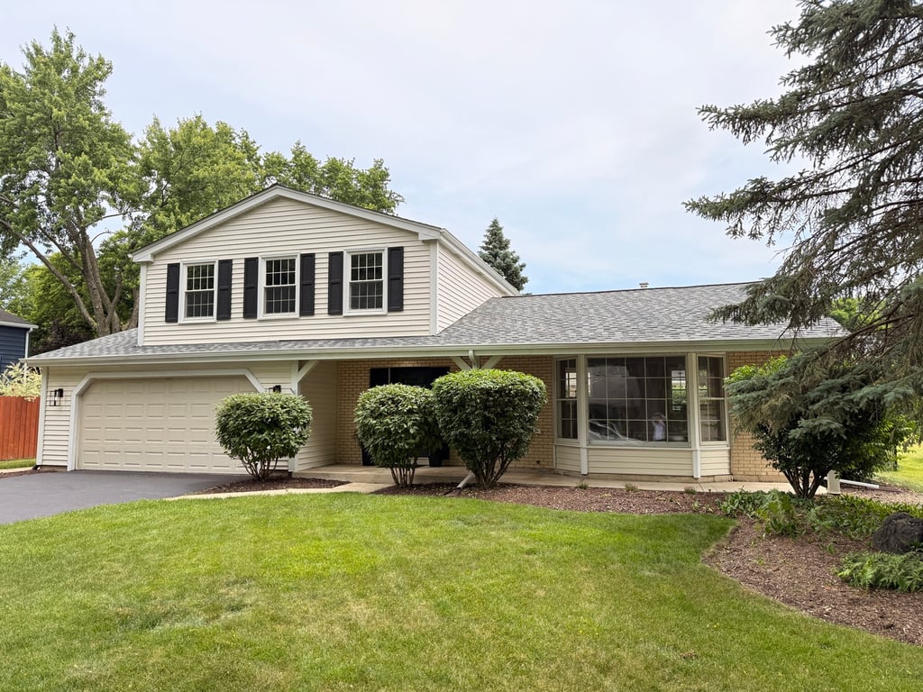 1554 CHICKASAW Drive