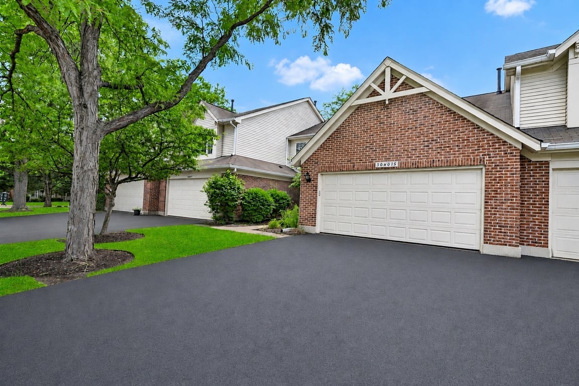 30W015 Spruce Court