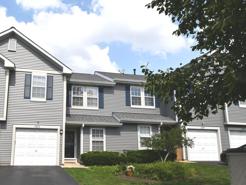 1211 Arapaho Court