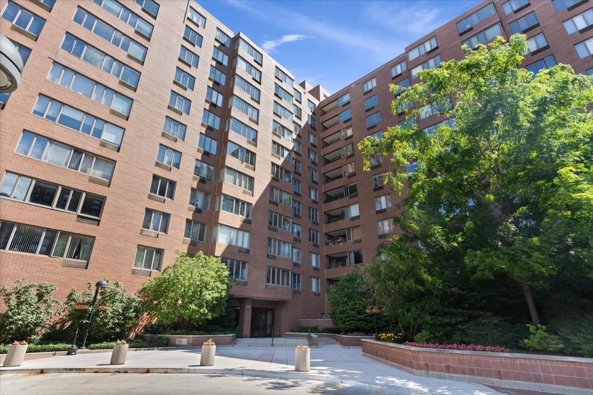 801 Plymouth Court