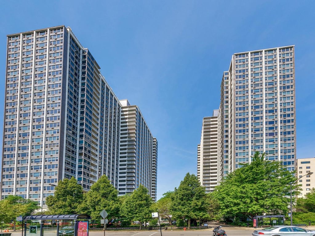 4250 Marine Drive