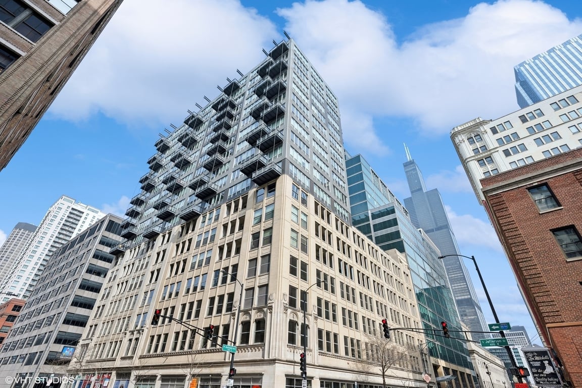 565 Quincy Street