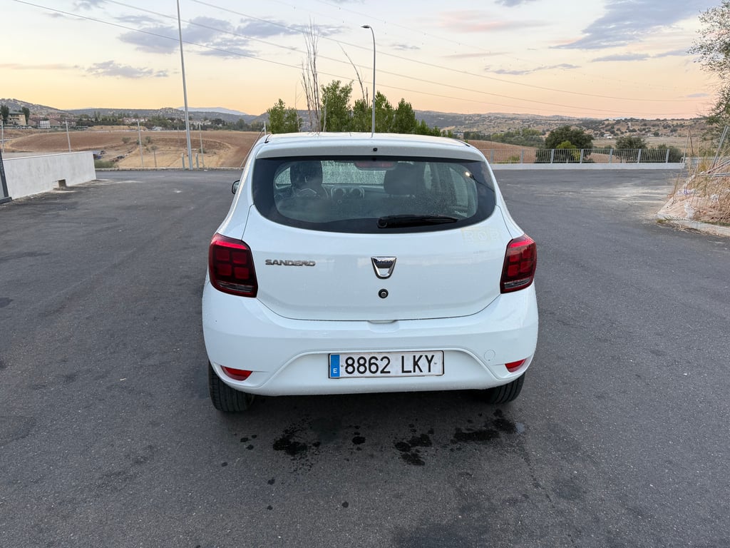 Dacia SANDERO COMFORT BLUE DCI 70KW (95CV) 5 PUERTAS