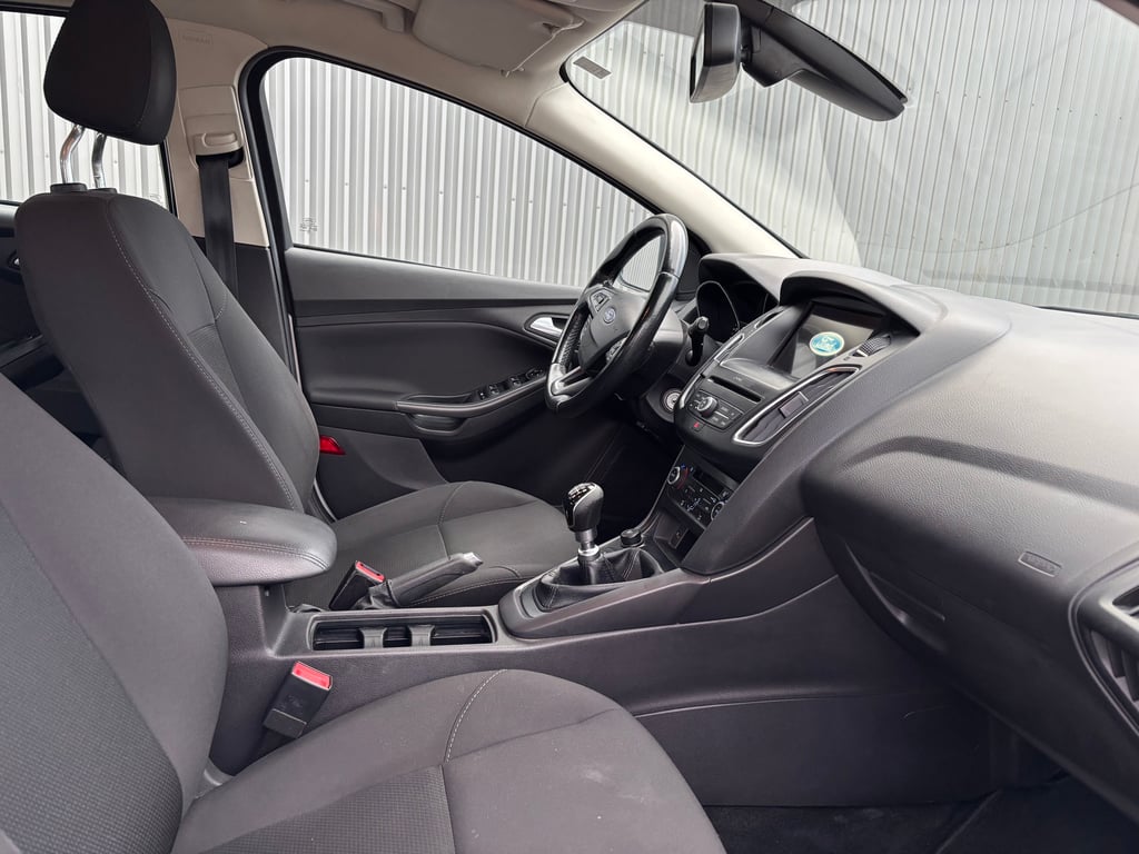 Ford Focus 1.5 TDCi E6 120cv Trend+