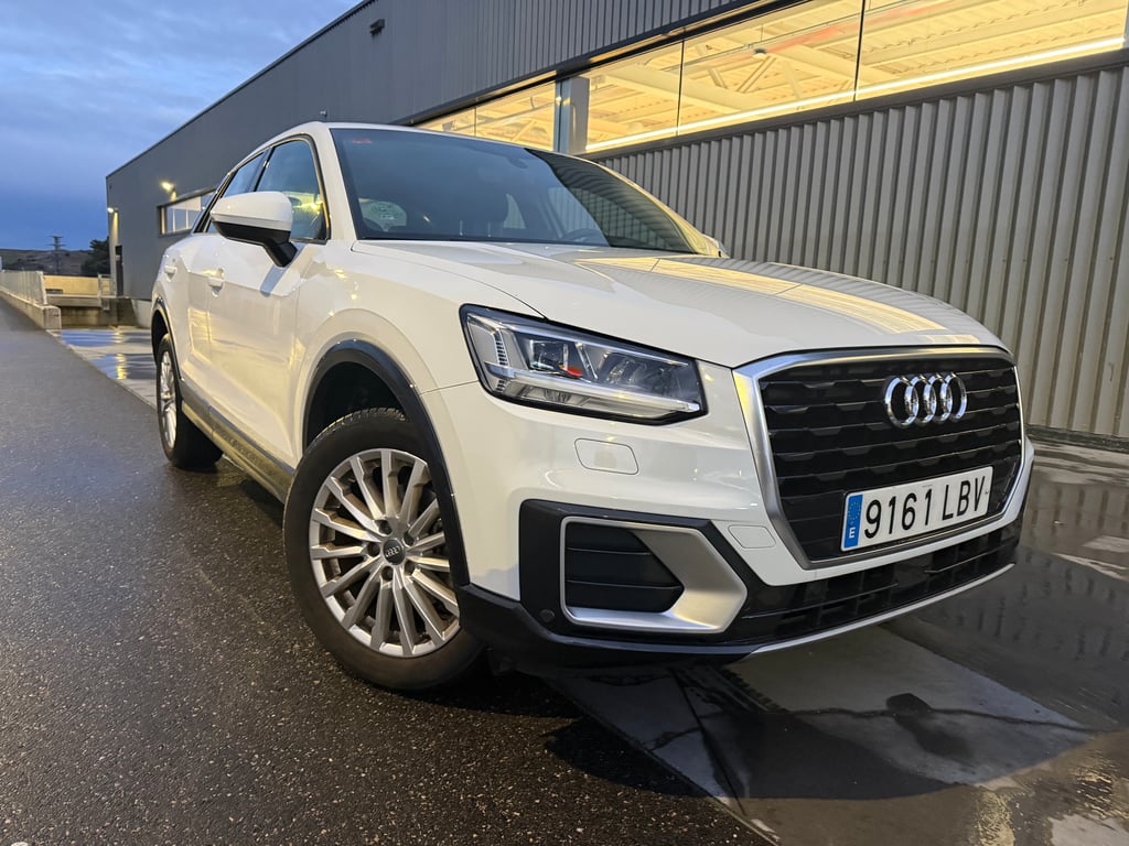 Audi / 5P / TODOTERRENO DESIGN 30 TFSI 85KW (116CV