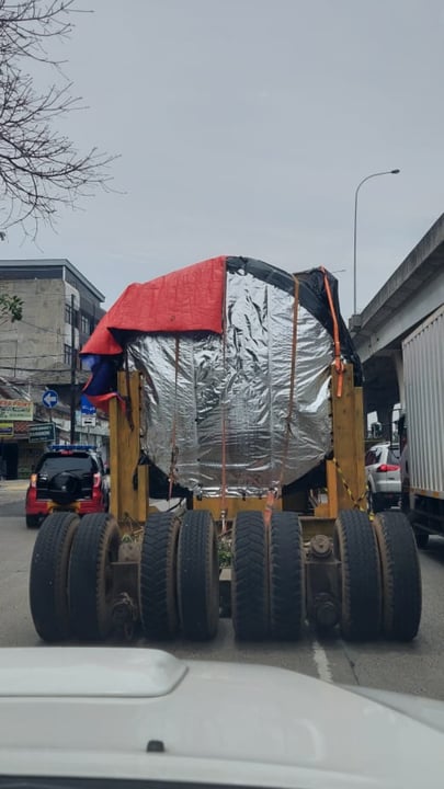 Proyek Logistik Suvarna Trans Nusantara 9