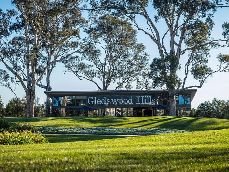 New land estate The Hermitage Gledswood Hills NSW 2557 Phone