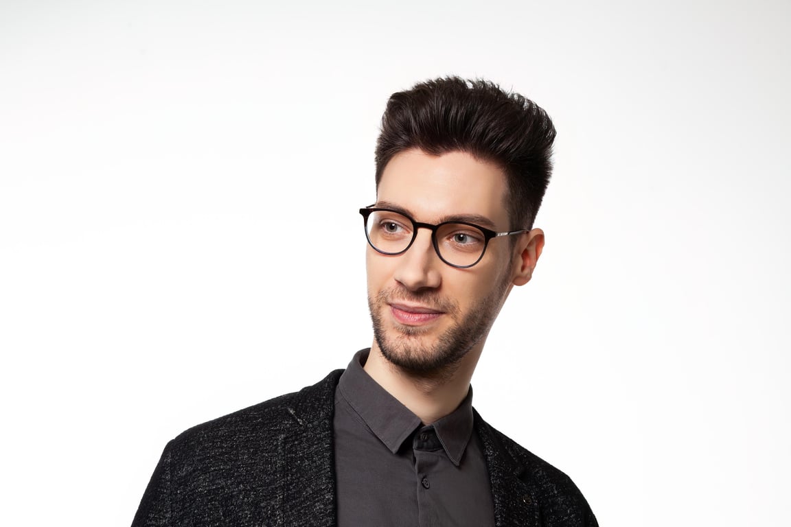 Ohspecs lifestyle photo 2