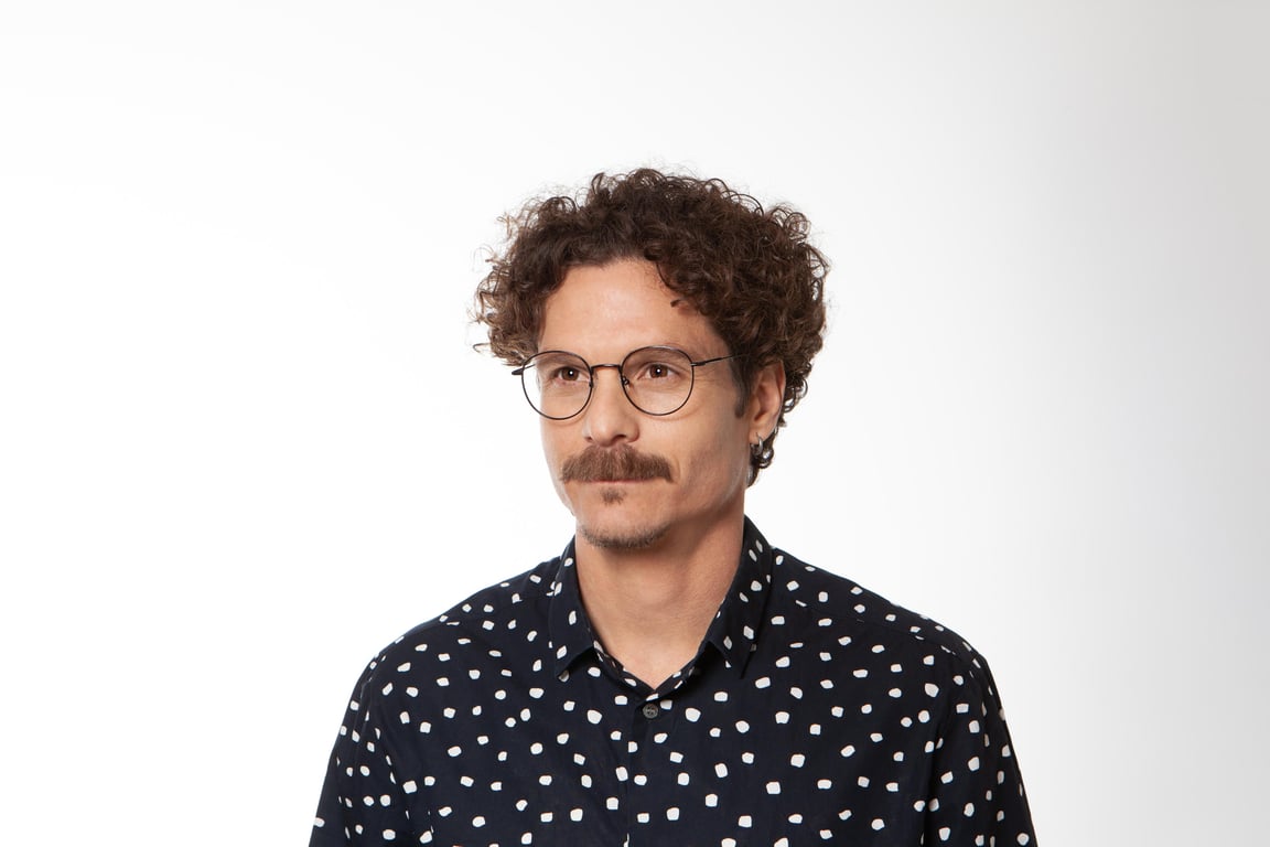 Ohspecs lifestyle photo 3