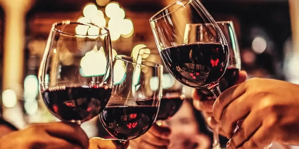 Wine glasses cleaning