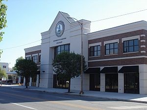 Arthur's Beauty College campus