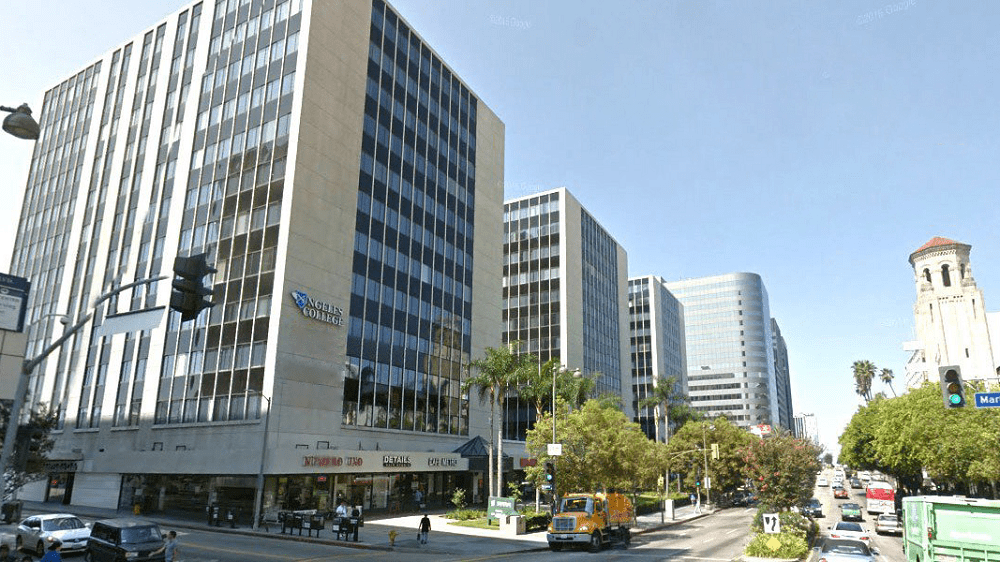 Angeles College campus