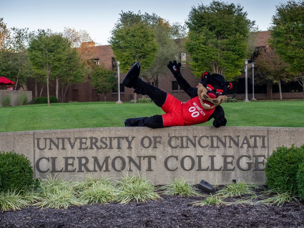 University of Cincinti-Clermont College campus