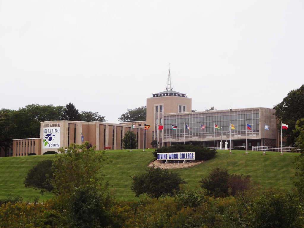 Divine Word College campus