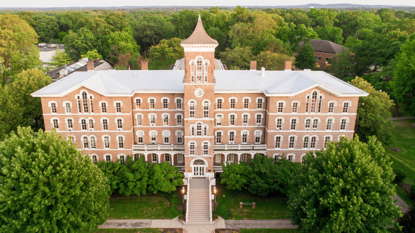 Lake Erie College campus