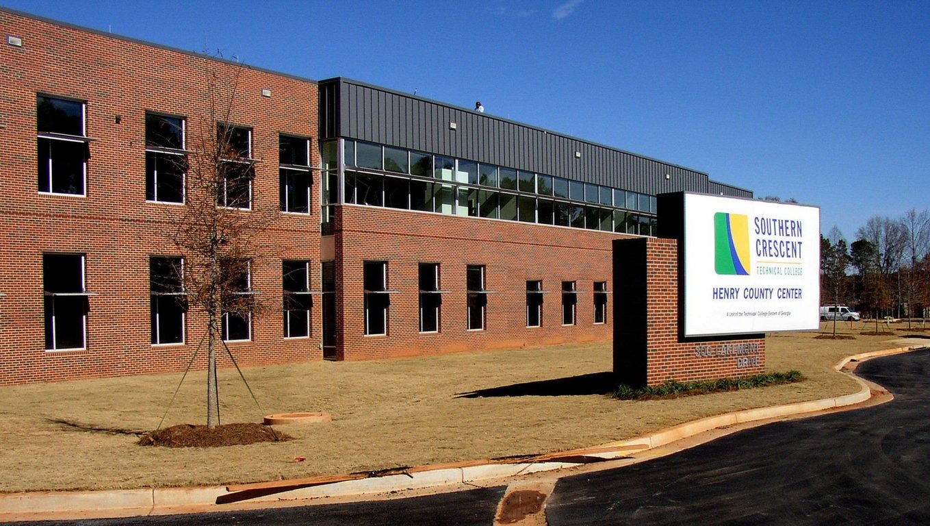 Southern Crescent Technical College campus