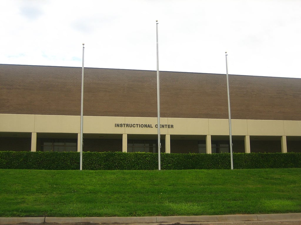 Clarendon College campus