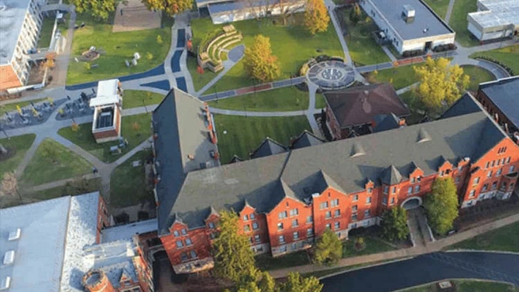 Columbia College - val Base San Diego campus