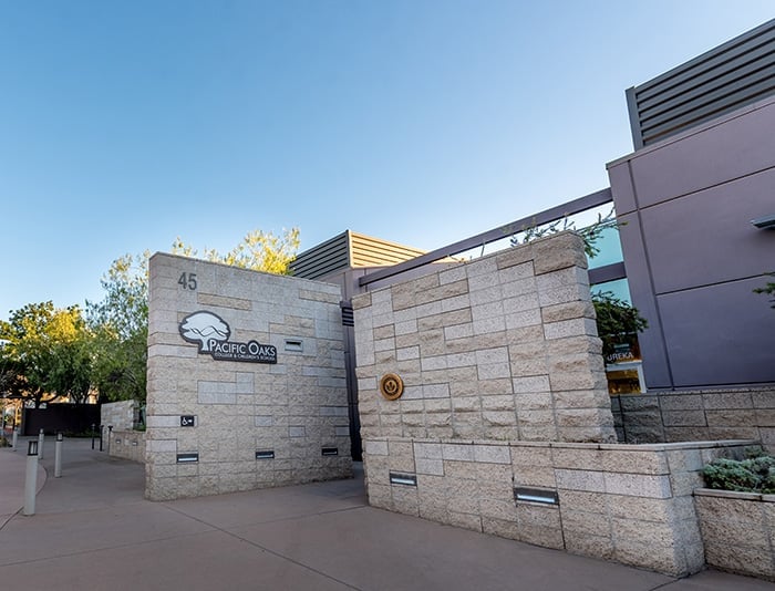 Pacific Oaks College campus