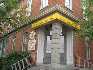 La James Intertiol College-Cedar Falls campus