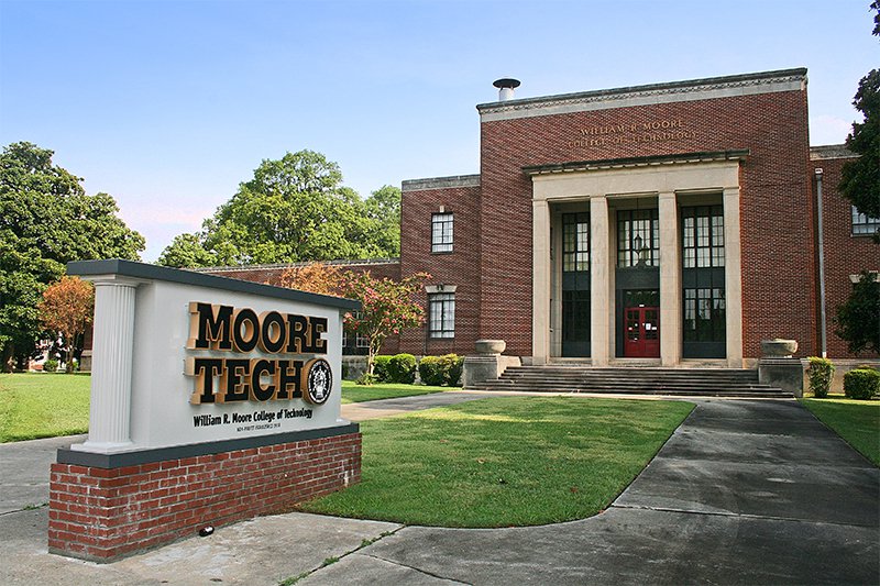 William R Moore College of Technology campus