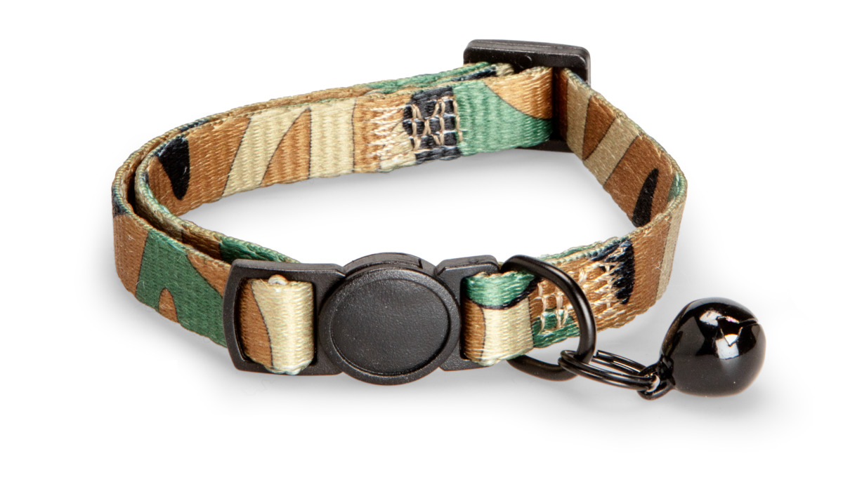 Basic kassi kaelarihm mustriga, camo