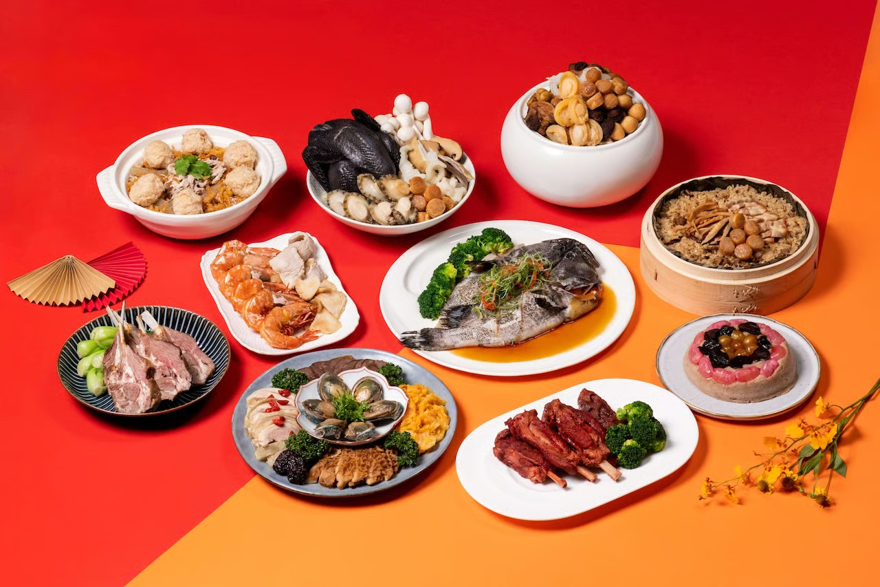 Warmth at the Feast for a Joyful Reunion