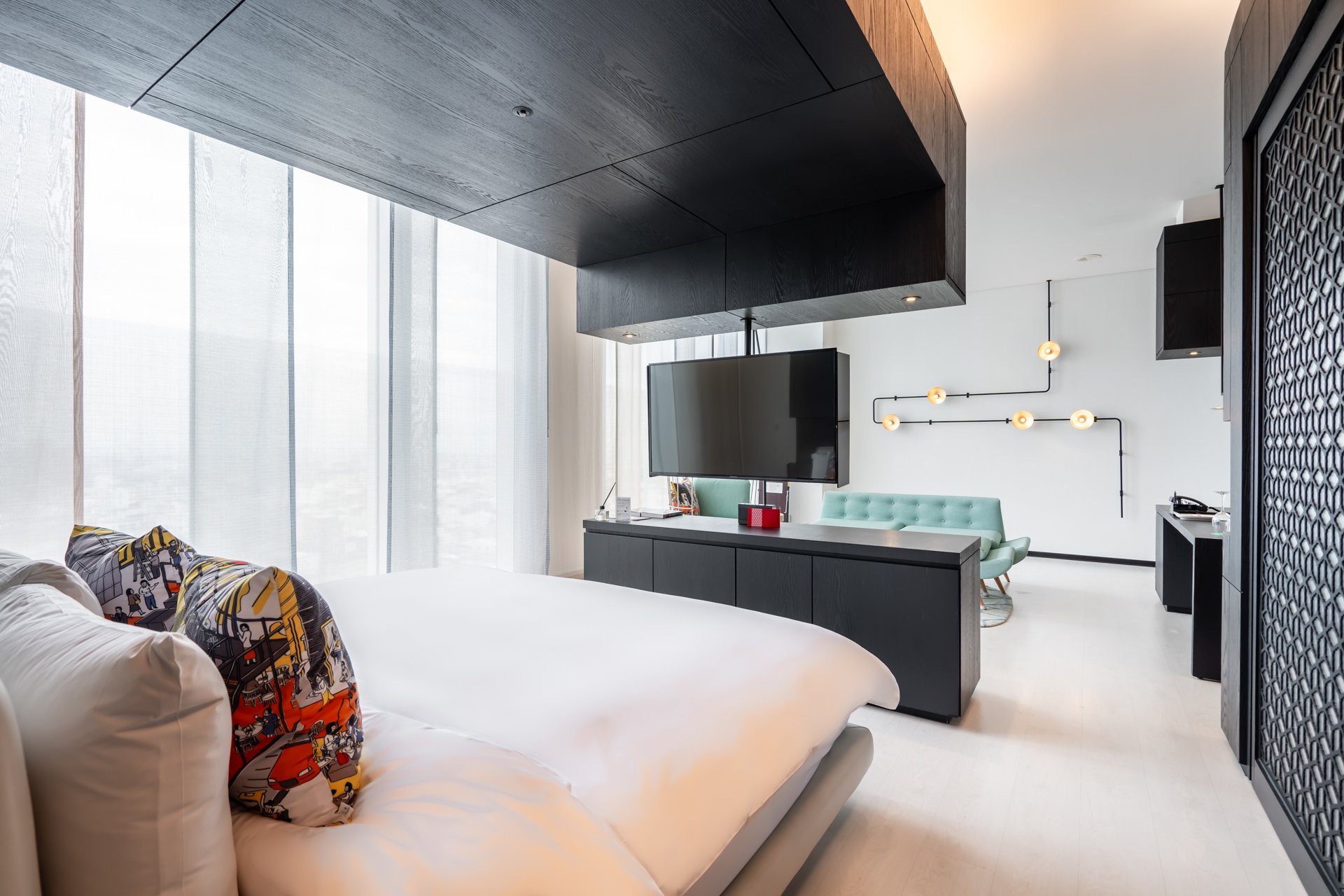 A7305096-HDR.jpg