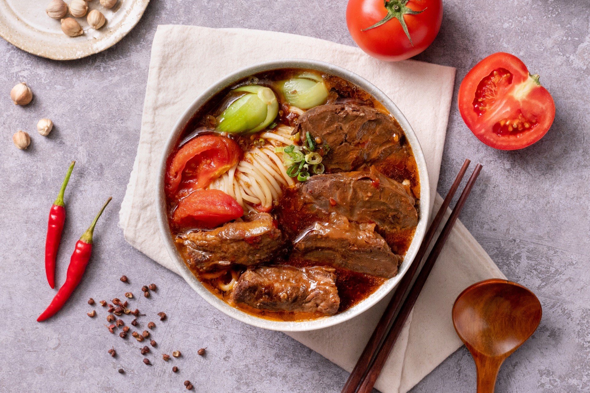 台北老爺酒店｜老爺金牌牛肉麵冷凍調理包－享買 5 送 1 優惠