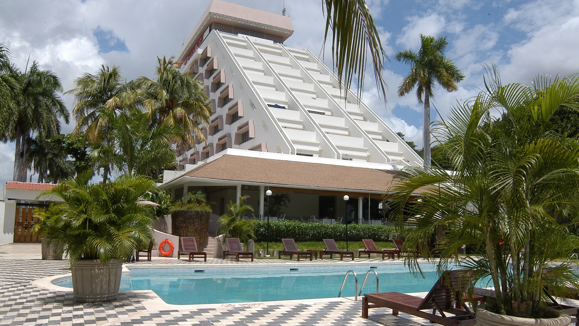 Crowne Plaza Hotel Managua