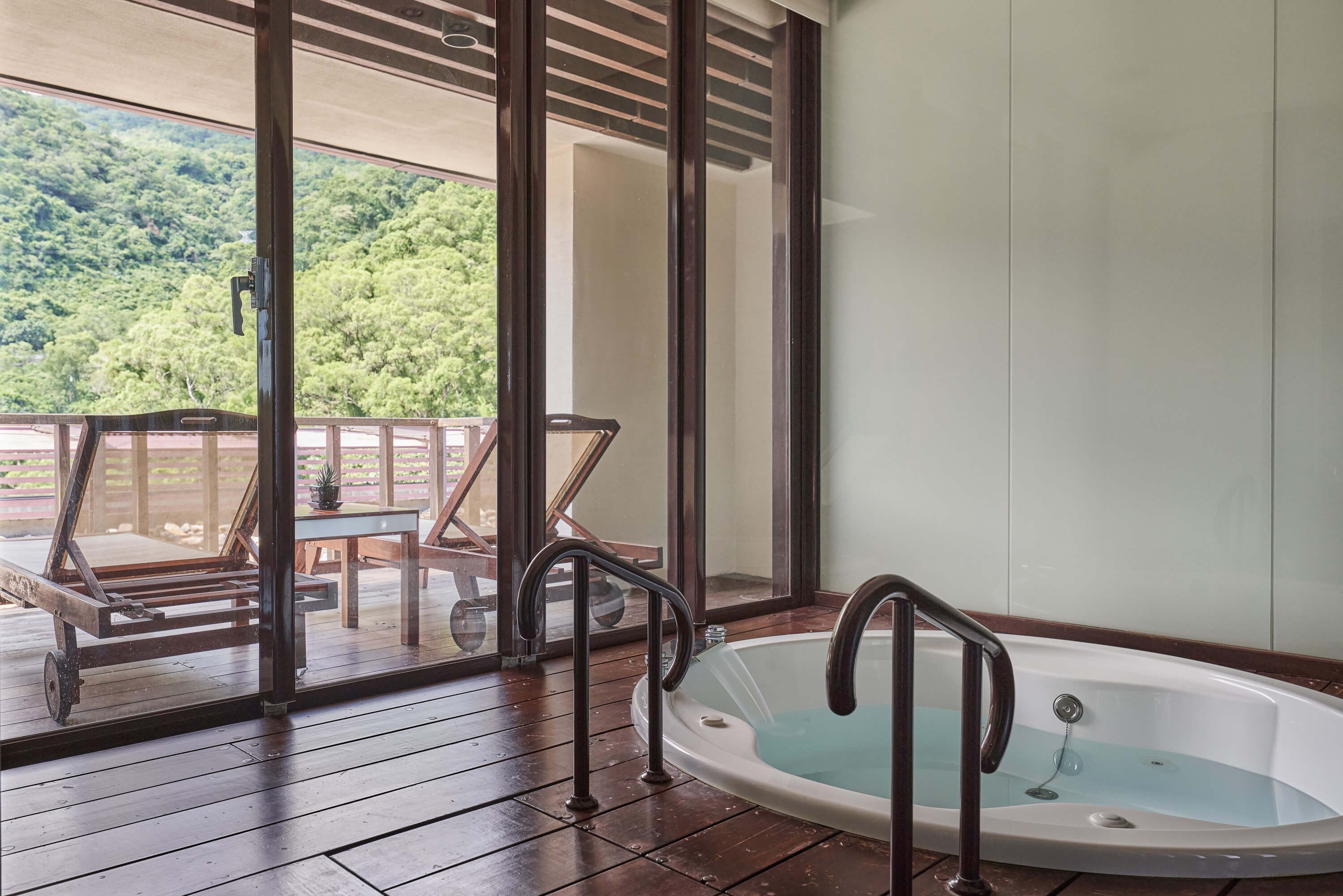 HotelRoyal_Chiaohsi_2023Sep_RoomA-065.jpg