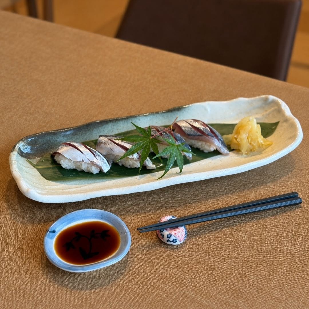 秋刀魚刺身
