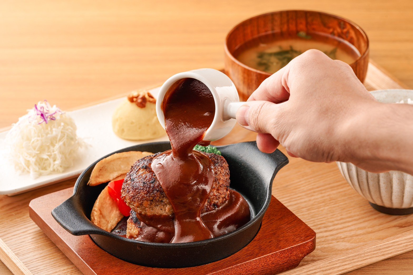 60400米與多蜜(美食導覽用 餐點呈現多).jpg