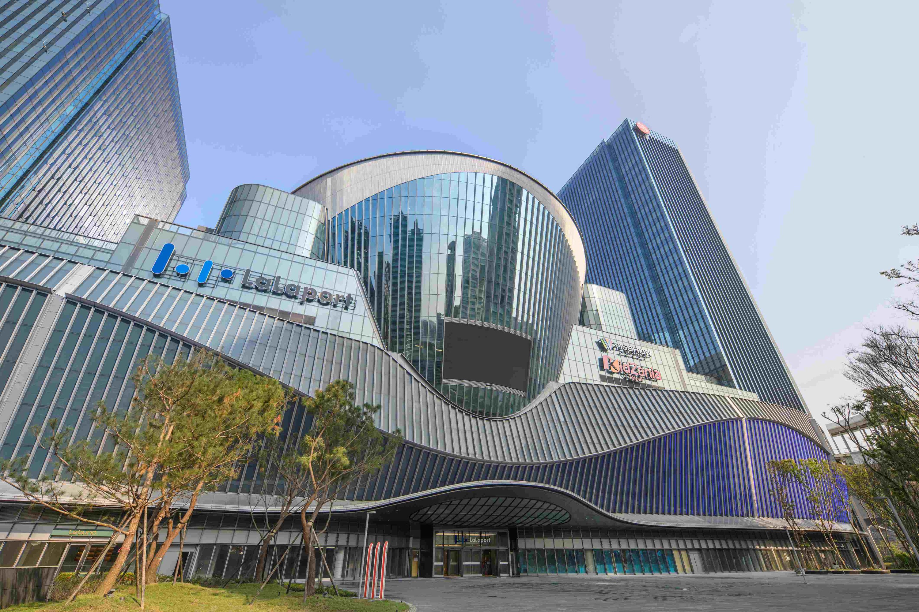 Mitsui Shopping Park LaLaport 南港