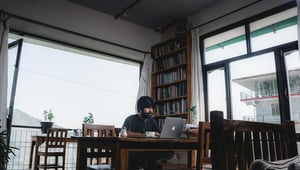 De eenzame thuiswerker; het onderhouden van de psychische gezondheid en cultuur