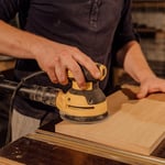 Van investment manager naar meubelmaker