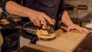 Van investment manager naar meubelmaker