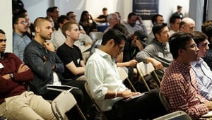 Waarom medewerkers wel luisteren, maar niets doen