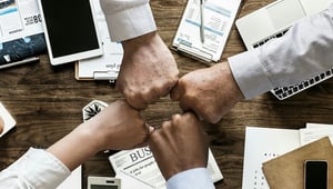 Wat zijn de voordelen van een vergaderruimte reserveringssysteem?