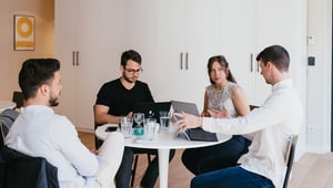 Zit jouw medewerkersstrategie vast op een HR-eiland