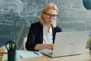 Digitaal toetsen zou tijd moeten besparen