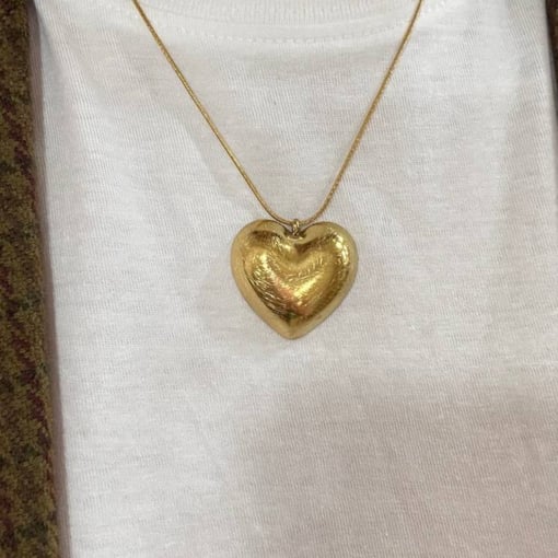 Fio Dourado com Coração Oco