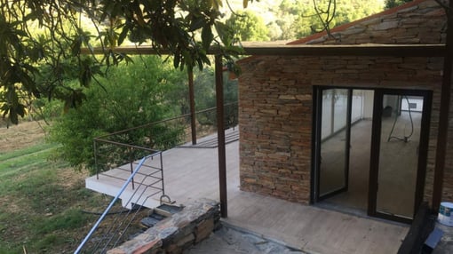 Conversão e Construção de Moradias Eco-Friendly no Douro