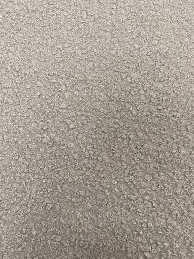 Pelo Caracóis Cinza